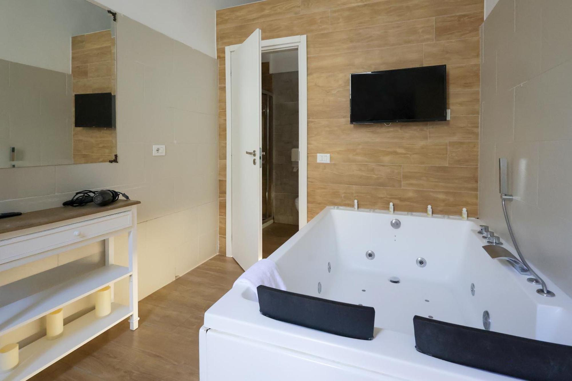 فندق Boutique Toledo نابولي المظهر الخارجي الصورة